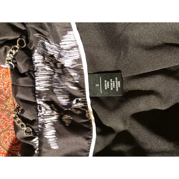 WHITE/BLACK Black and White Puffer Jacket.  New Condition.  Size Small - Picture 6 of 8